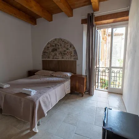 Bed and Breakfast Maison De Curtis Policastro Bussentino
